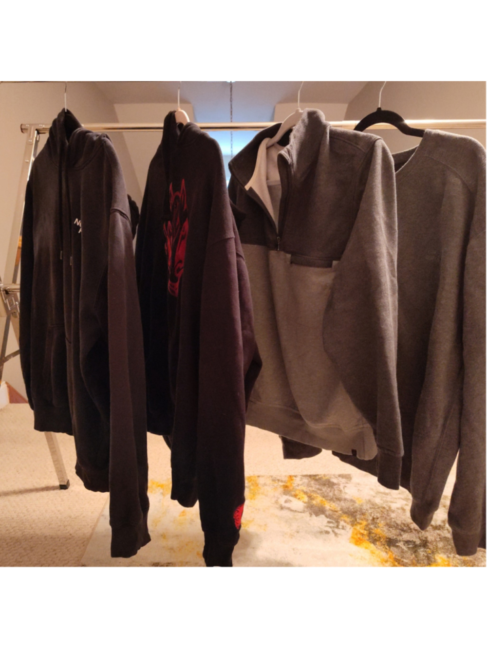 Lot of Four Men's Sweatshirts Various Sizes